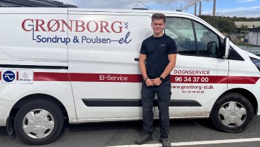 Vi er en kreditværdig virksomhed baseret på Bisnodes kreditvurderingssystem. Vurderingen er foretaget ud fra en mængde forskellige beslutningsregler. Oplysningerne bliver opdateret dagligt via Bisnodes database. Kreditvurderingen af virksomheden er således altid aktuel. Ansættelse af lærling Mikkel Thøgersen